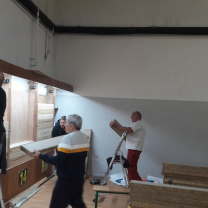 REVISION DU MUR au GYMNASE AY 22.10.26